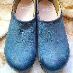 DANSKO Brenna women’s denim blue suede leather clogs. Used like new. Size 7